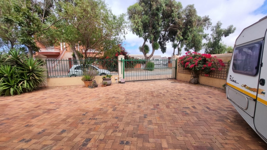 3 Bedroom Property for Sale in Bluewater Bay Western Cape